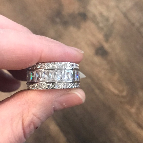 Cubic Zirconia Band 9 - Picture 3 of 3